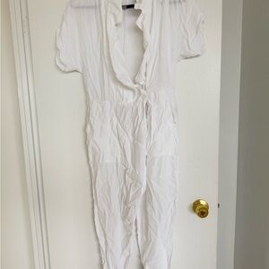 🛍️BEAUTIFUL FOREVER 21 JUMPSUIT ORIGINALLY $145